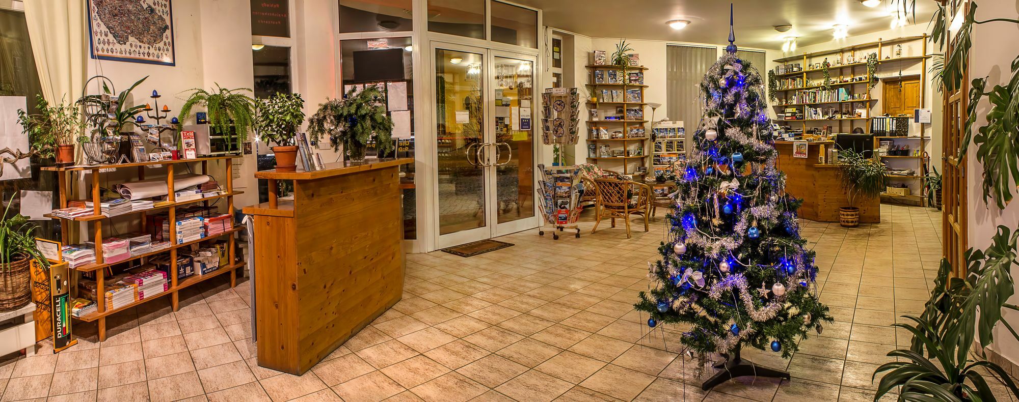 Hotel Pangea Telc Bagian luar foto